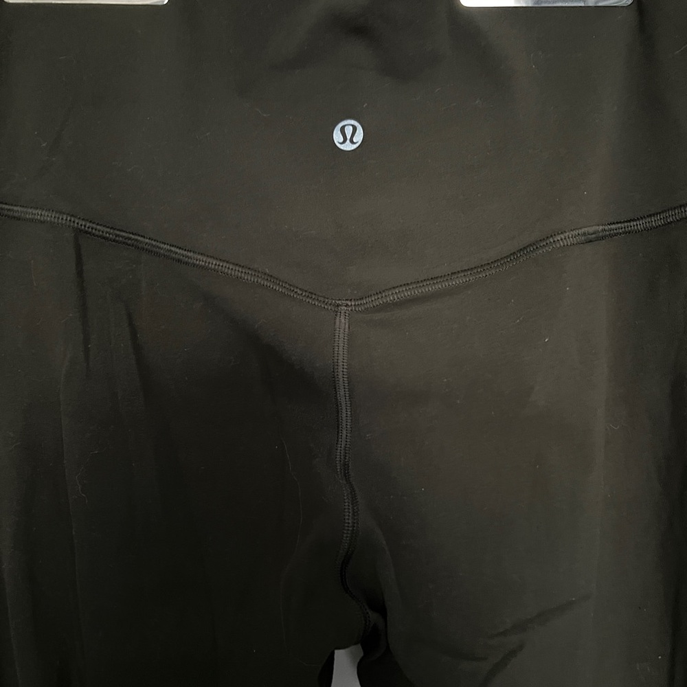 Lululemon Align Crop 21” Legging Moss Green - Picture 4 of 5